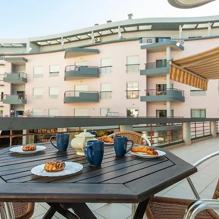 Appartement C03 - Avenue Backstreet Flat *